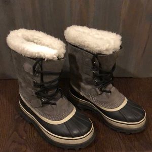 Sorel Caribou Snow Boots - Gray